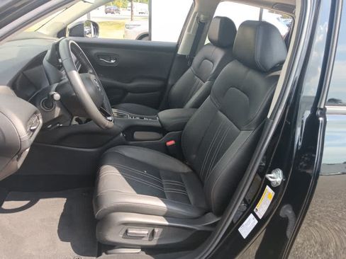 Used 2023 Honda HR-V EX-L image 11