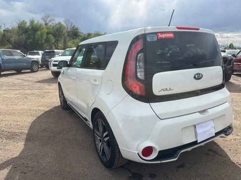 Used 2016 Kia Soul + w/ Soulful Package FWD image 3