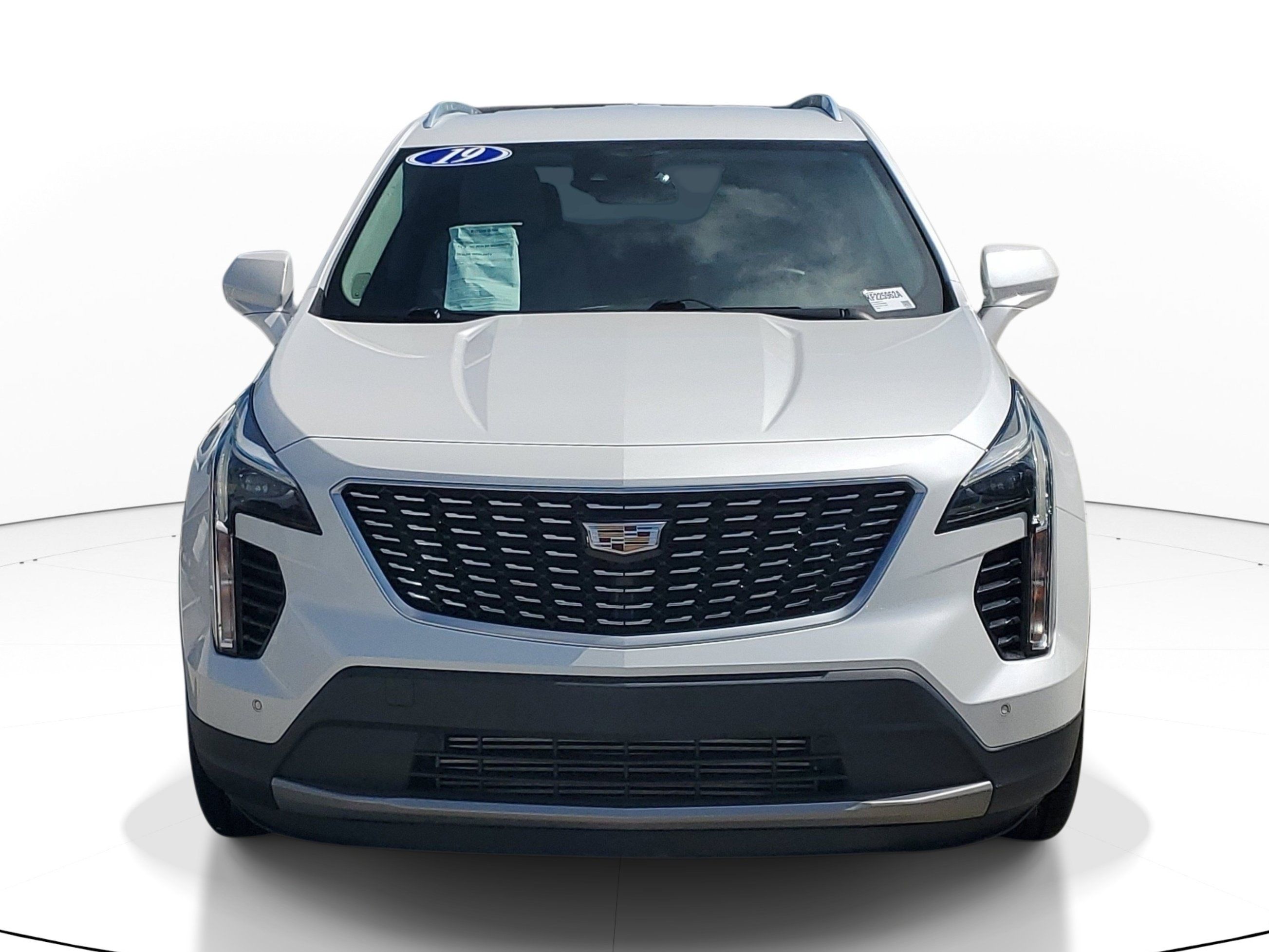 Used 2019 Cadillac XT4 Premium Luxury w/ Driver Awareness Package FWD image 2