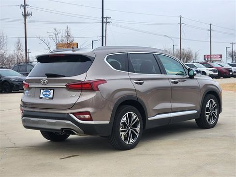 Used 2019 Hyundai Santa Fe Limited image 7
