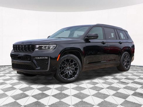 New 2026 Jeep Grand Cherokee L Summit w/ Obsidian Package AWD/4WD image 2