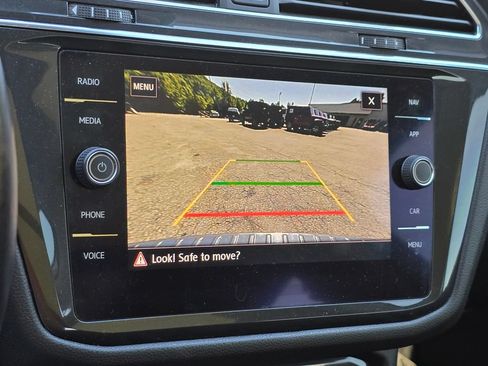 Used 2019 Volkswagen Tiguan SEL Premium AWD/4WD image 9