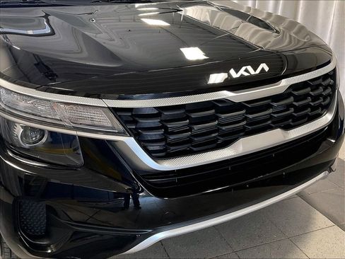 Used 2023 Kia Seltos LX AWD/4WD image 30