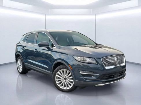 Used 2019 Lincoln MKC Premiere FWD image 1