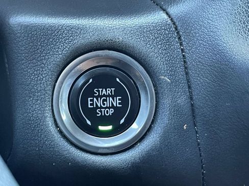 Used 2021 Chevrolet Tahoe RST w/ Luxury Package AWD/4WD image 32