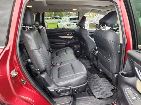 Used 2019 Subaru Ascent Limited image 30