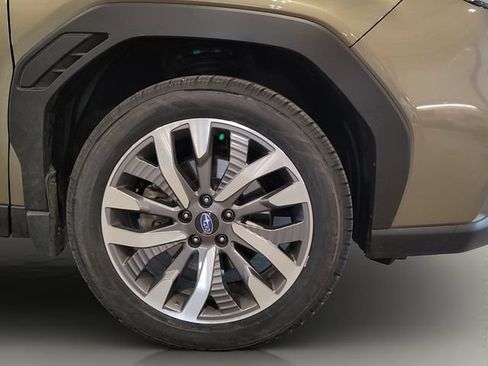 Used 2025 Subaru Forester Touring w/ Popular Package - Touring AWD/4WD image 19