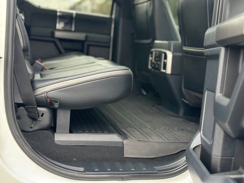 Certified 2022 Ford F350 Platinum w/ FX4 Off-Road Package image 23