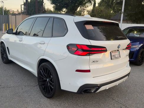 Used 2024 BMW X5 sDrive40i w/ M Sport Package RWD image 5