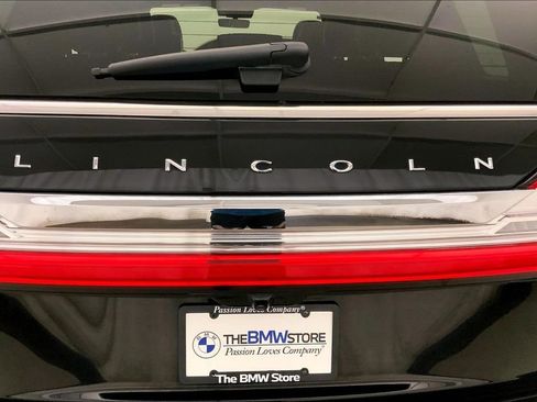 Used 2018 Lincoln Navigator Reserve w/ Technology Package AWD/4WD image 7