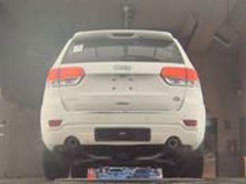 Used 2019 Jeep Grand Cherokee Overland w/ Jeep Active Safety Group image 8