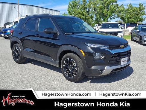 Used 2023 Chevrolet TrailBlazer LT FWD image 1