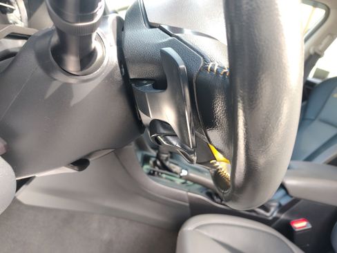 Used 2021 Subaru Crosstrek 2.5i Sport w/ Moonroof Package image 27