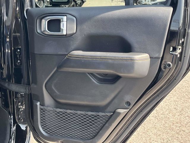 Used 2025 Jeep Wrangler Unlimited Sahara AWD/4WD image 22