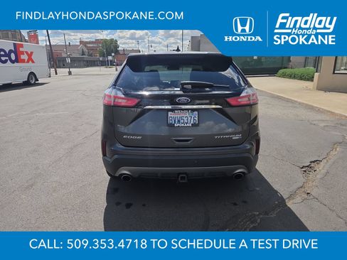Used 2020 Ford Edge Titanium w/ Class II Trailer Tow Package AWD/4WD image 4