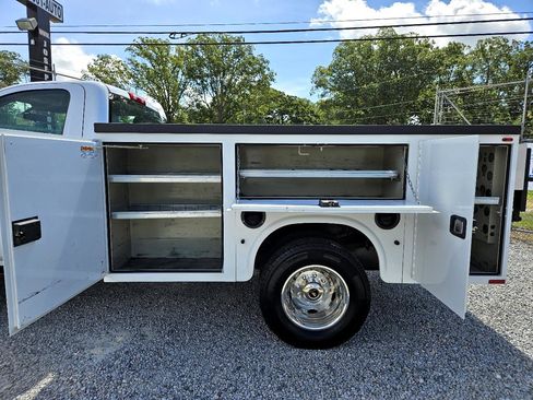Used 2015 Chevrolet Silverado 3500 W/T image 9