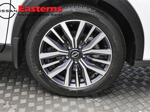 Used 2024 Nissan Kicks SV FWD image 30