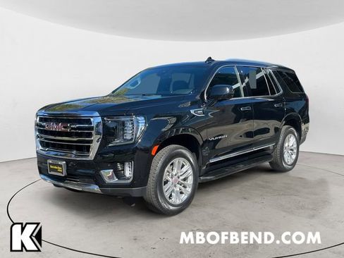 Used 2023 GMC Yukon SLT image 1