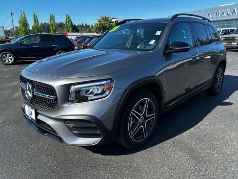 Used 2023 Mercedes-Benz GLB 250 4MATIC image 4