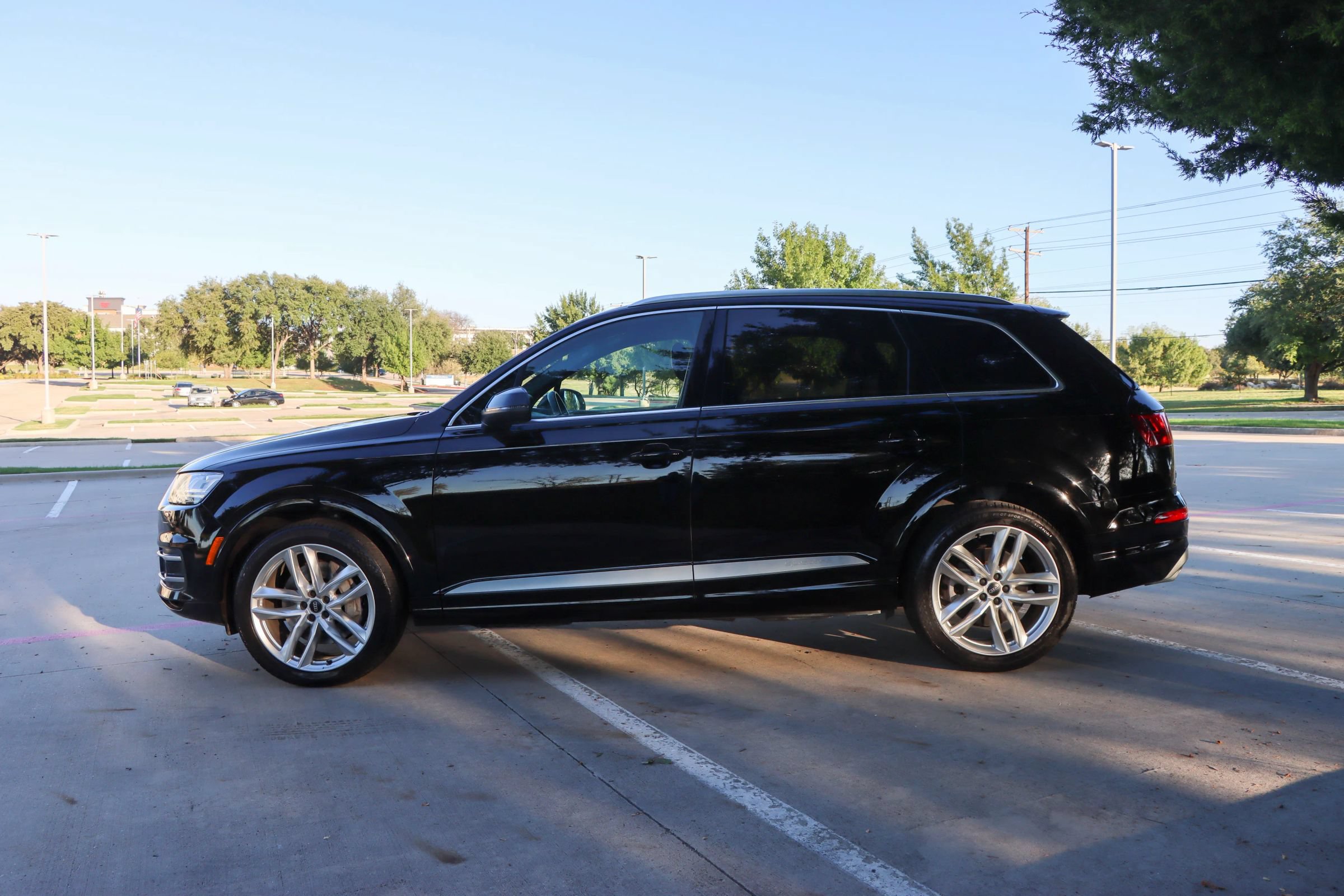 Used 2018 Audi Q7 3.0T Prestige w/ Prestige Package AWD/4WD image 4