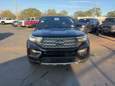 Used 2020 Ford Explorer Limited image 2