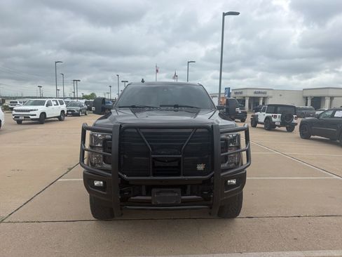 Used 2019 Ford F250 Lariat w/ Lariat Ultimate Package image 2