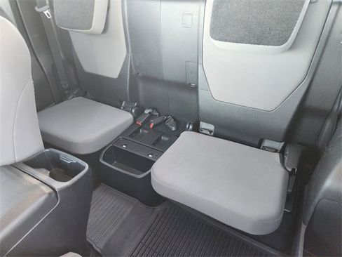 Used 2017 Toyota Tacoma SR5 image 20