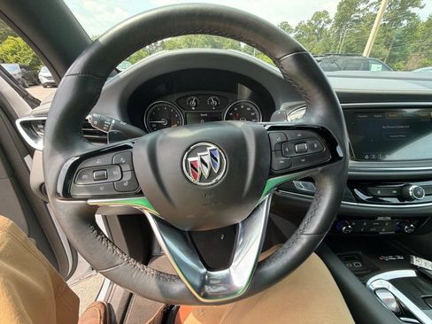Used 2023 Buick Enclave Essence w/ Experience Buick Package FWD image 7