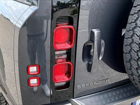Used 2024 Land Rover Defender 130 Outbound AWD/4WD image 29