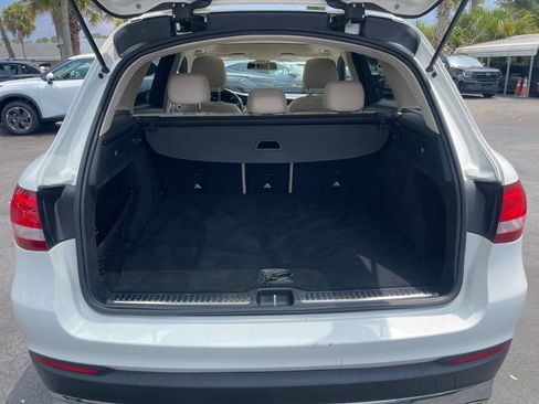 Used 2018 Mercedes-Benz GLC 300 image 5