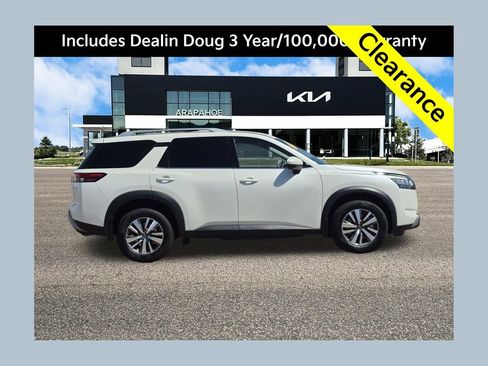 Used 2023 Nissan Pathfinder SL w/ SL Black Package AWD/4WD image 1