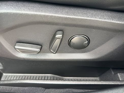 Used 2024 Ford Edge ST image 10