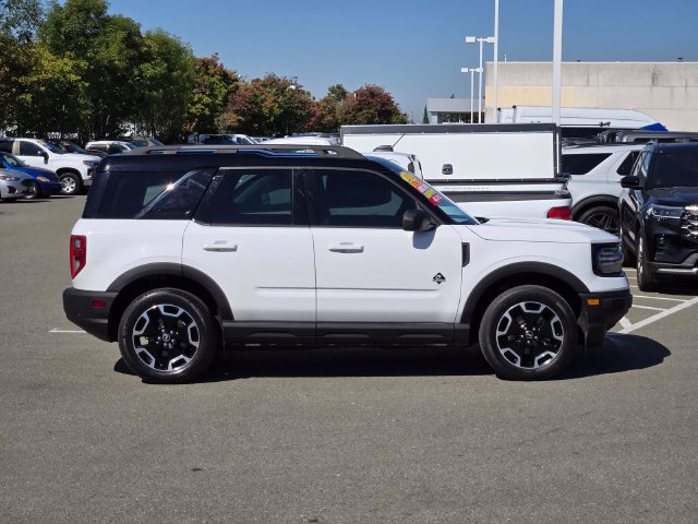 Certified 2023 Ford Bronco Sport Outer Banks AWD/4WD image 7