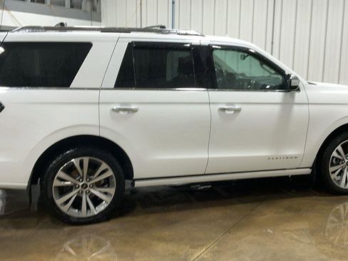 Certified 2021 Ford Expedition Platinum image 5