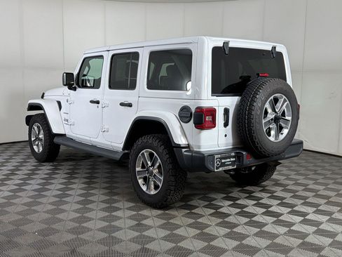 Used 2020 Jeep Wrangler Unlimited Sahara AWD/4WD image 3