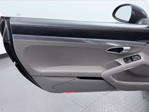 Used 2013 Porsche 911 Carrera image 14