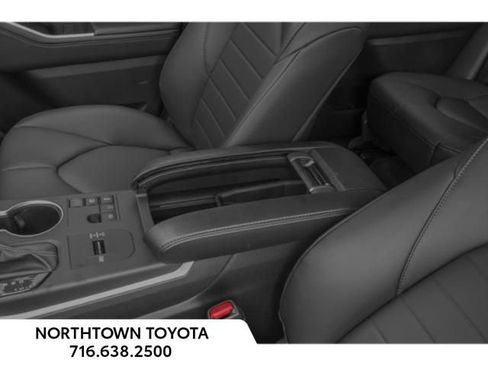 New 2026 Toyota Highlander XLE AWD/4WD image 14