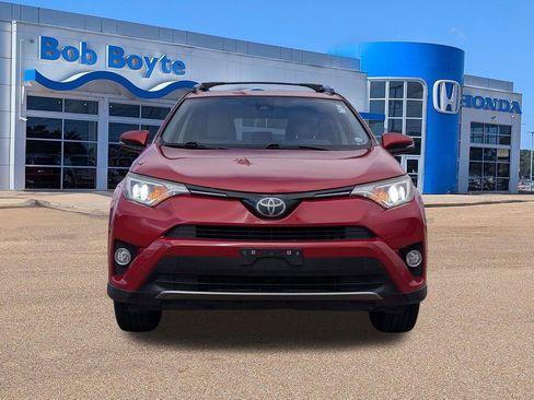 Used 2017 Toyota RAV4 XLE image 8