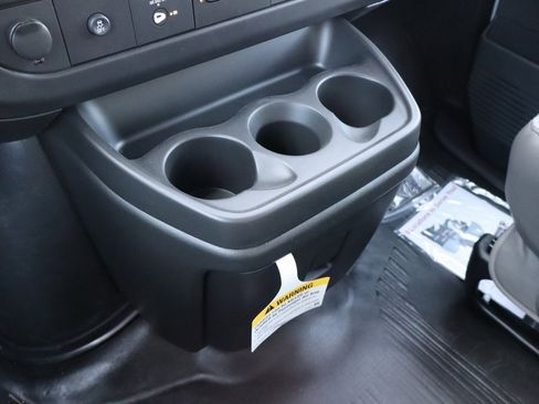 New 2025 Chevrolet Express 2500 Work Van w/ Driver Convenience Package image 20