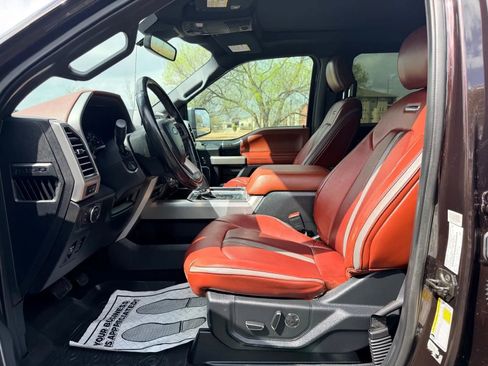 Used 2019 Ford F150 Platinum w/ Equipment Group 701A Luxury image 14