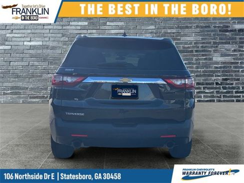Used 2021 Chevrolet Traverse LS image 4