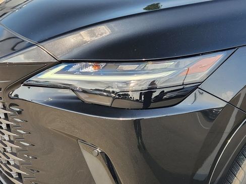 Used 2023 Lexus RX 350 w/ Accessory Package (Z1) AWD/4WD image 9