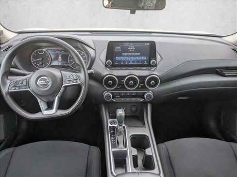 Used 2023 Nissan Sentra SV image 17