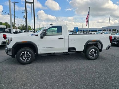 New 2025 GMC Sierra 3500 Pro image 2