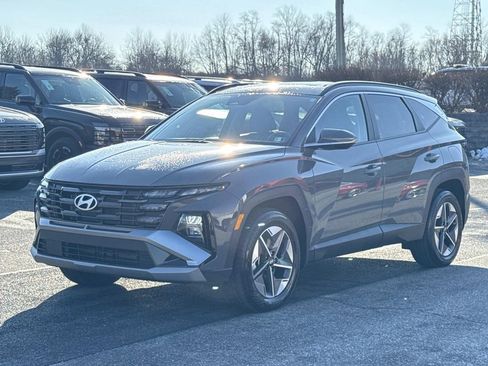 Used 2025 Hyundai Tucson SEL AWD/4WD image 28