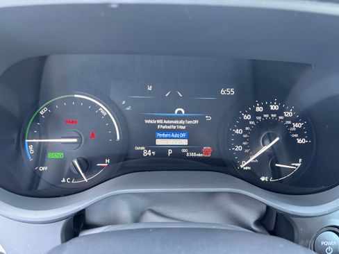 Used 2025 Toyota Sienna LE AWD/4WD image 15