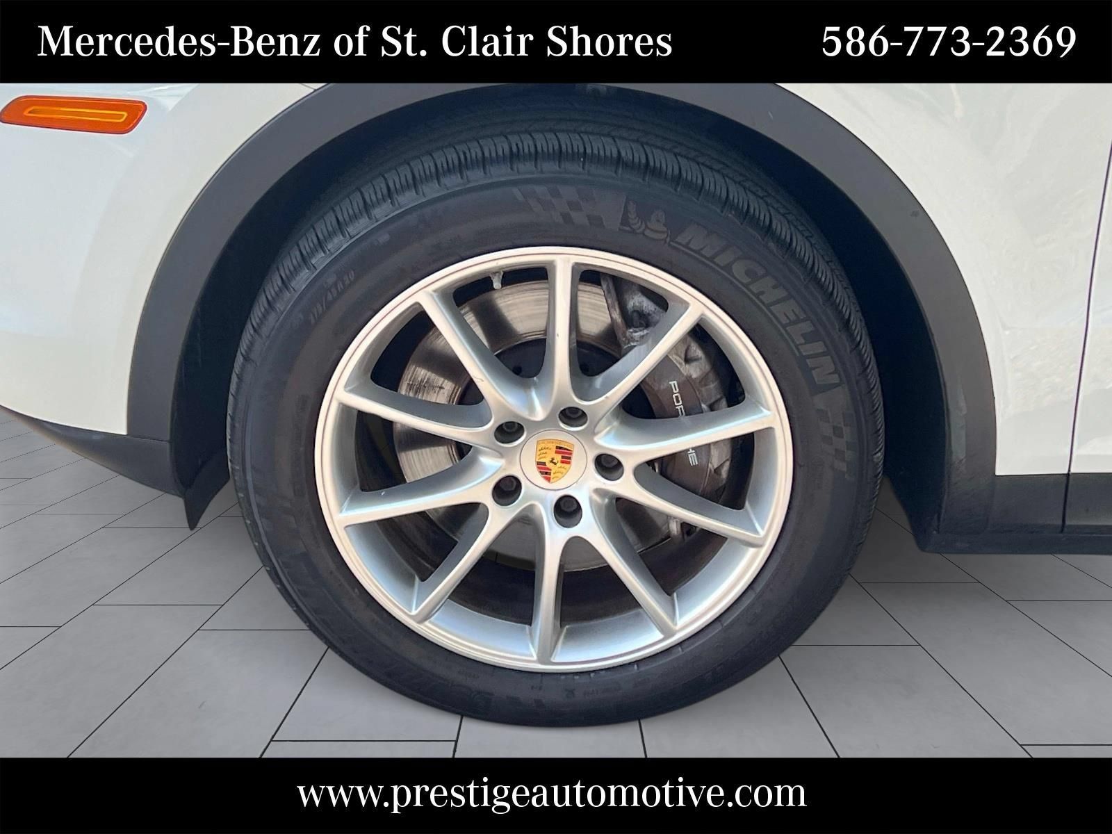 Used 2021 Porsche Cayenne AWD/4WD image 11