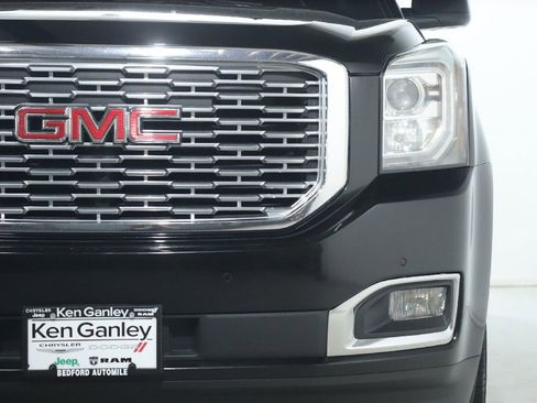Used 2020 GMC Yukon XL Denali AWD/4WD image 7