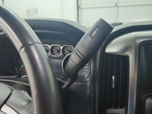 Used 2017 Chevrolet Silverado 1500 LT w/ All Star Edition AWD/4WD image 30