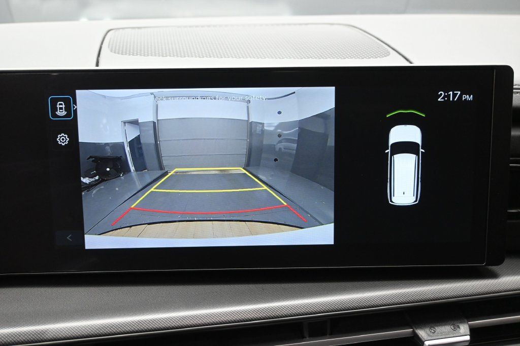 Used 2024 Hyundai Santa Fe SE FWD image 18